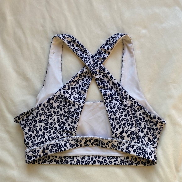 Navy blue and white floral sports bra - Picture 4 of 6
